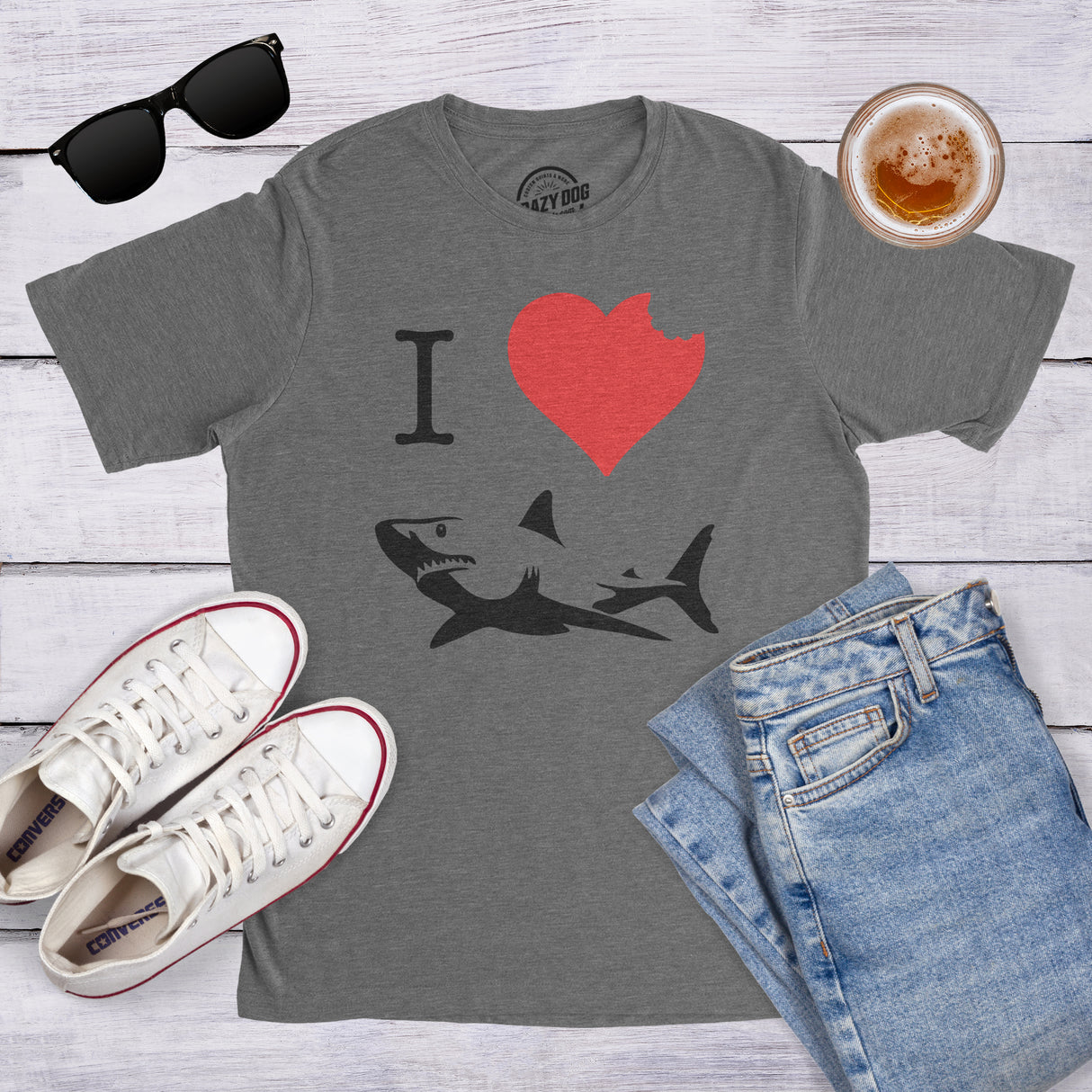 I Love Sharks T Shirt Daddy Shark Funny Graphic Tee Gift for Dad Vintage Tee