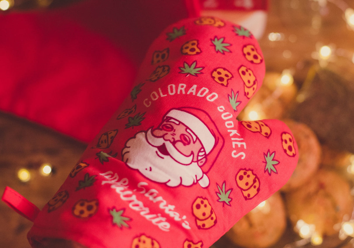 Colorado Cookies Are Santa's Favorite Oven Mitt Funny Weed Pot Edibles Christmas Novelty Kitchen Glove