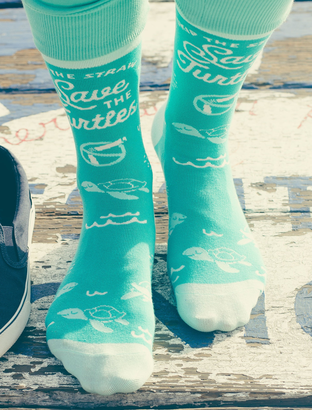 Women's Skip The Straw Save The Turtles Socks Environmental Awareness Footwear