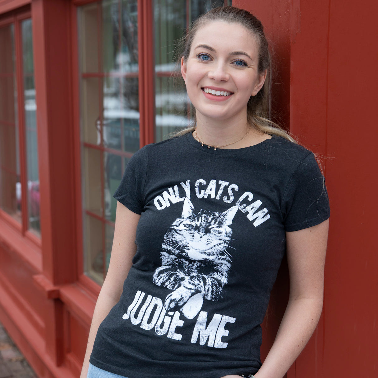 Womens Only Cats Can Judge Me T shirt Funny Cute Pet Mom Kitty Owner Graphic