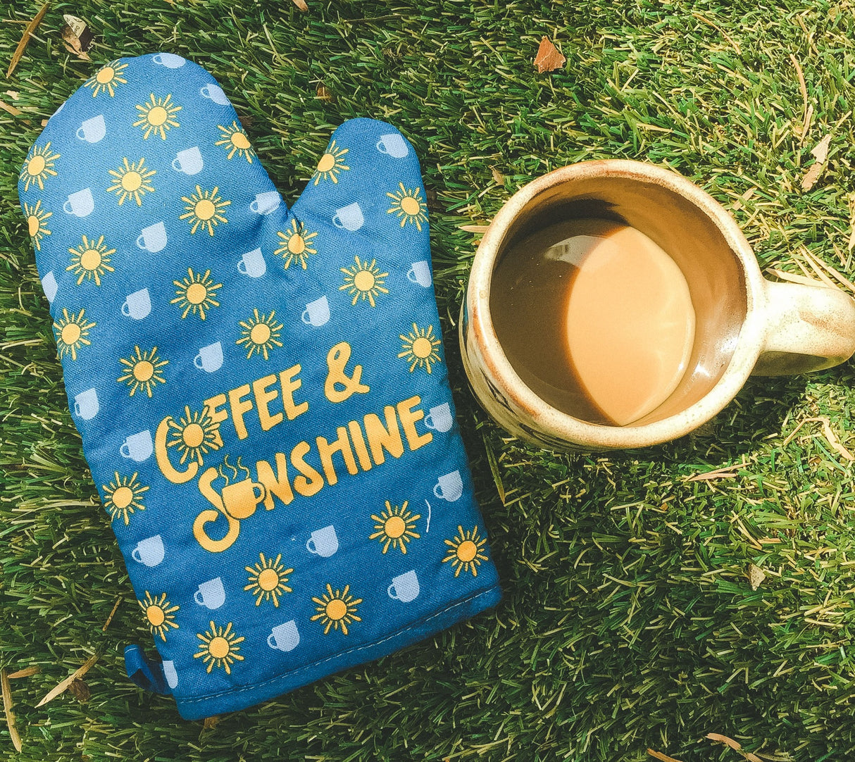 Coffee And Sunshine Oven Mitt Cute Morning Breakfast Baking Graphic Novelty Kitchen Glove