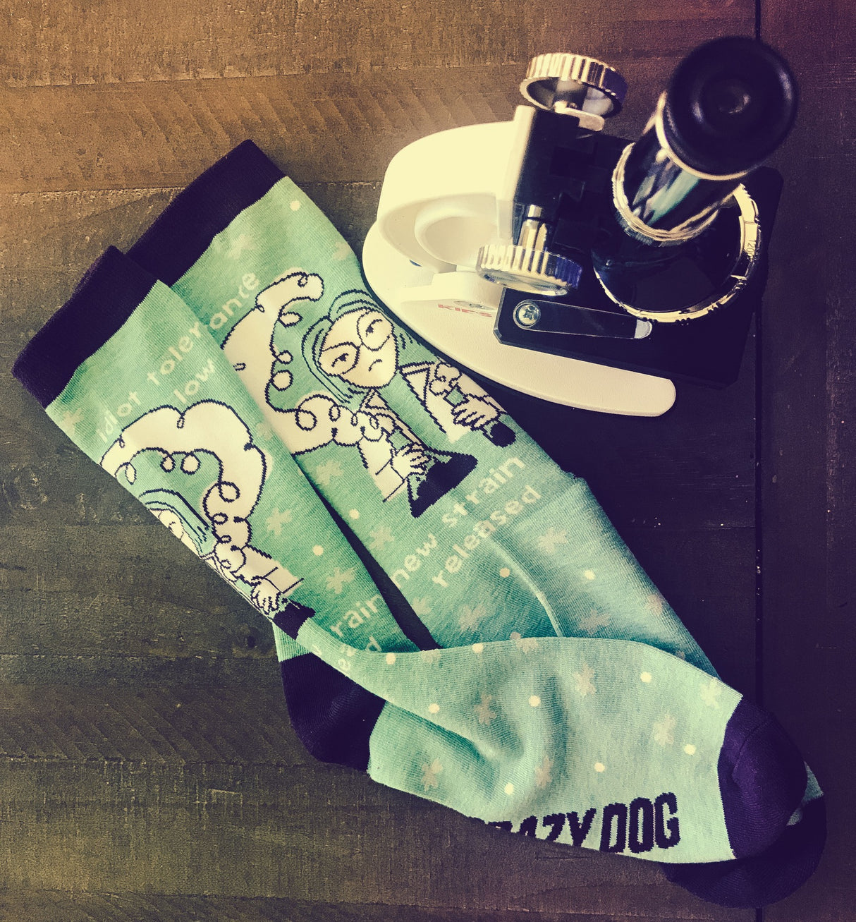 Women's Idiot Tolerance Socks Funny New Strain Released Nerdy Science Stupid People Footwear